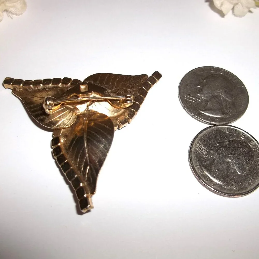 Vintage Leaf Brooch Costume Jewelry Gold with Multi-colored Rhinestones C619